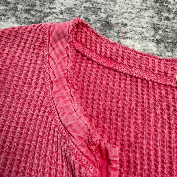 Dylan Shirt Womens Medium Pink Waffle Knit Henley Raw Hem Coquette Grunge Y2K - Picture 4 of 10
